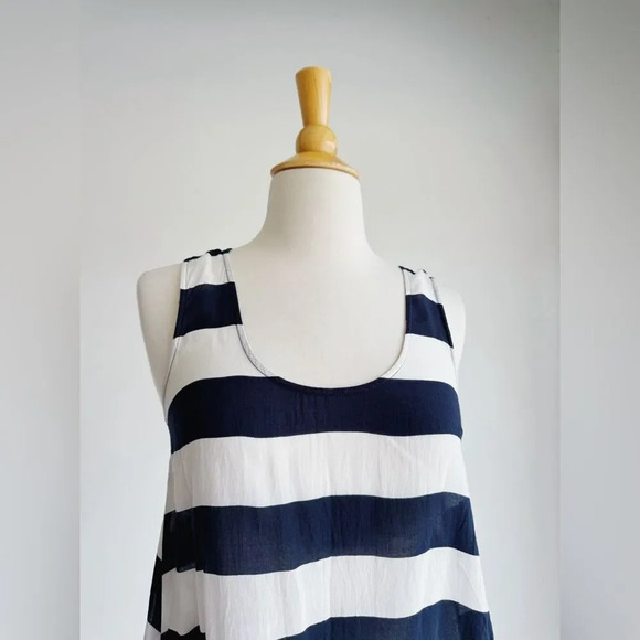 SPLENDID | Lightweight Navy Striped Tank | XS - Picture 2 of 5